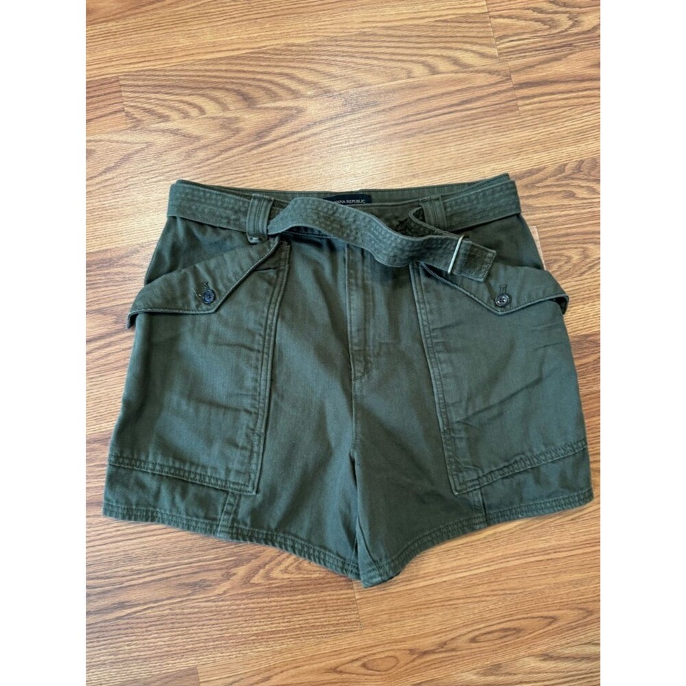 Banana Republic Factory Olive Green Utility Shorts Size 6 Belted Cotton